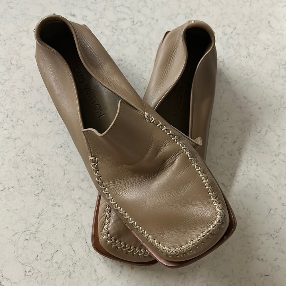 Louis Vuitton Men’s Leather Square Toe Loafer